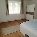 Schmied 1 Aurach am Hongar