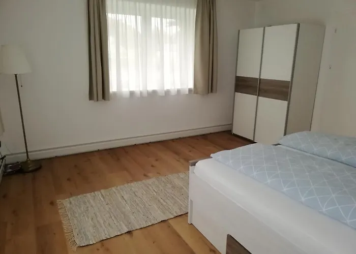 Schmied 1 Aurach am Hongar